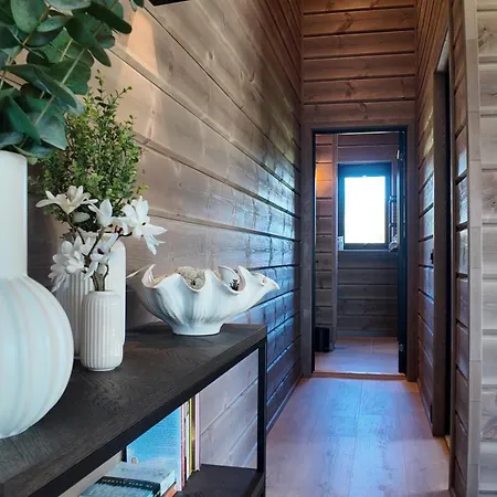 Feriehus Lillelordag - Stunning With Sauna *